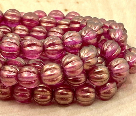 HALO MADDER ROSE Melon Beads /Czech Glass Beads /Pink with Light Gold Dusting Round Carved Melons 8mm Strand 25 Fluted Pumpkin Beads